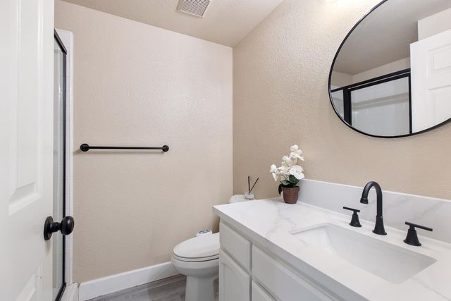 2318 Heron Ct, Rocklin, CA 95765