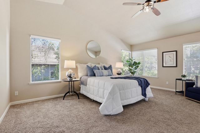 2318 Heron Ct, Rocklin, CA 95765