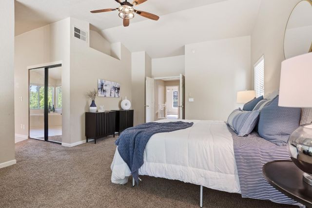 2318 Heron Ct, Rocklin, CA 95765