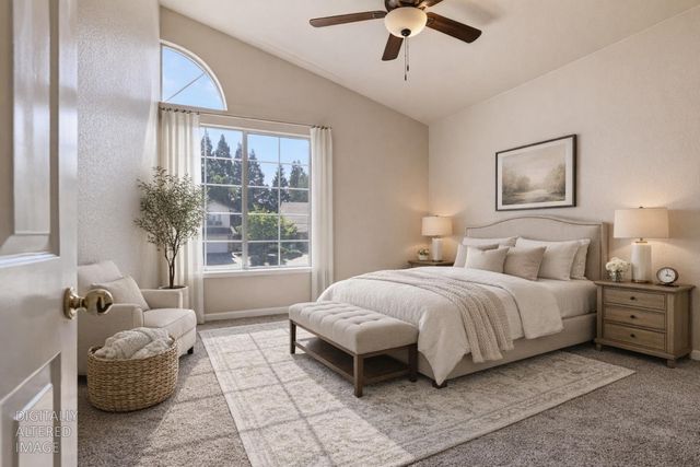 2318 Heron Ct, Rocklin, CA 95765