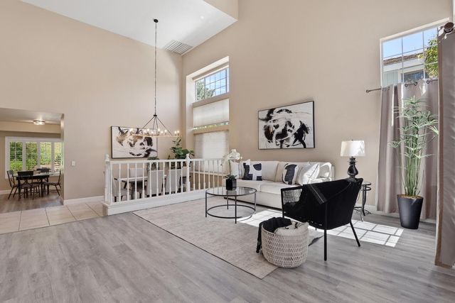 2318 Heron Ct, Rocklin, CA 95765