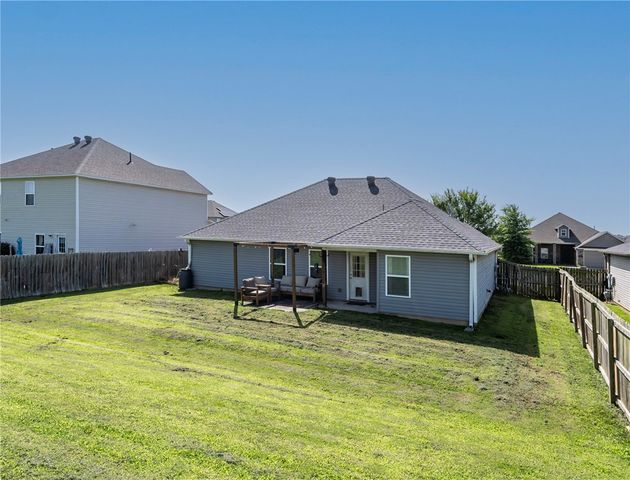 410 Driftwood Street, Lowell, AR 72745