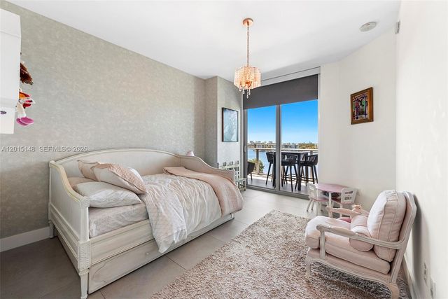 17111 Biscayne Blvd 606, North Miami Beach, FL 33160