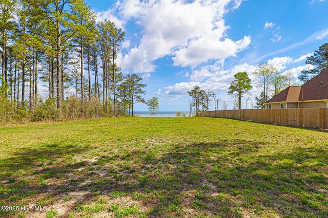 107 Cedarwood Drive, Havelock, NC 28532