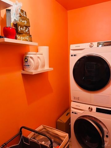 30515 W 14 Mile Road, Farmington Hills, MI 48334