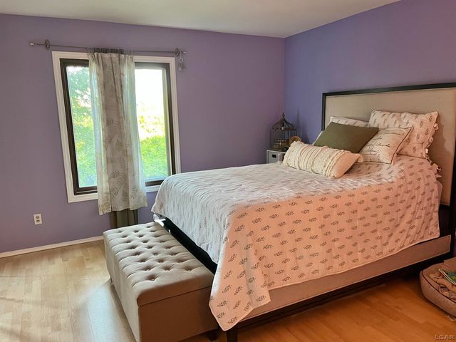 30515 W 14 Mile Road, Farmington Hills, MI 48334