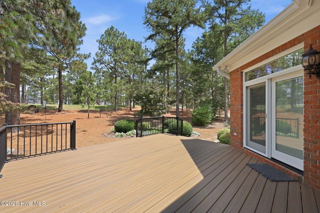 86 Pinewild Drive, Pinehurst, NC 28374
