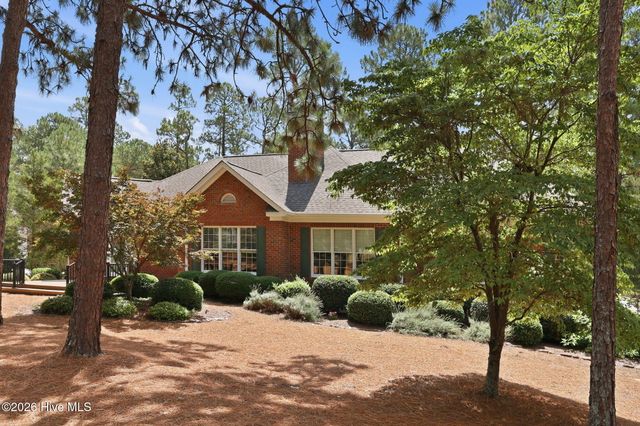 86 Pinewild Drive, Pinehurst, NC 28374