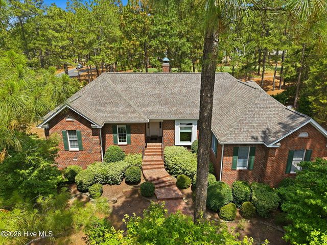 86 Pinewild Drive, Pinehurst, NC 28374