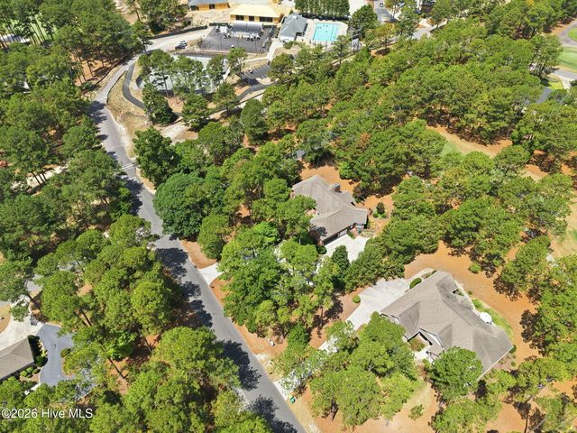 86 Pinewild Drive, Pinehurst, NC 28374