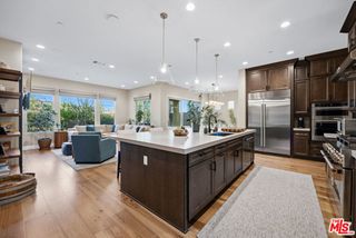 11728 Canoga Avenue, Chatsworth (los Angeles), CA 91311