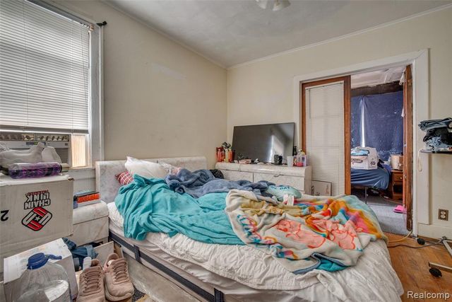 123 Moss Street, Highland Park, MI 48203