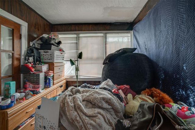 123 Moss Street, Highland Park, MI 48203
