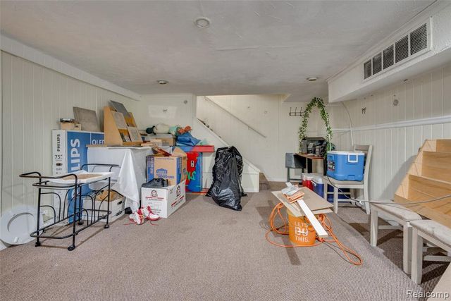 123 Moss Street, Highland Park, MI 48203