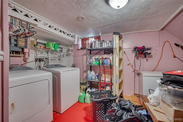 123 Moss Street, Highland Park, MI 48203