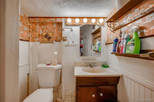 123 Moss Street, Highland Park, MI 48203
