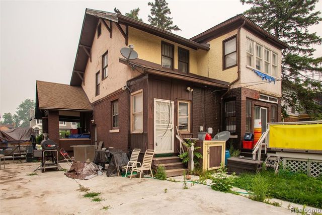 123 Moss Street, Highland Park, MI 48203