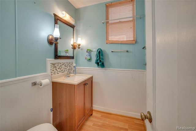 123 Moss Street, Highland Park, MI 48203