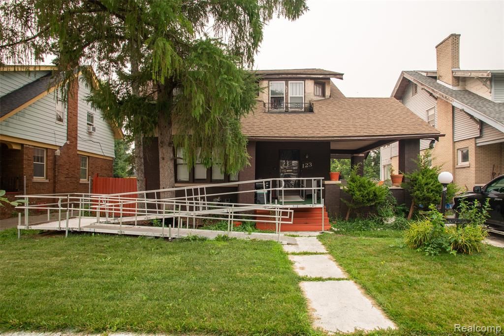 123 Moss Street, Highland Park, MI 48203