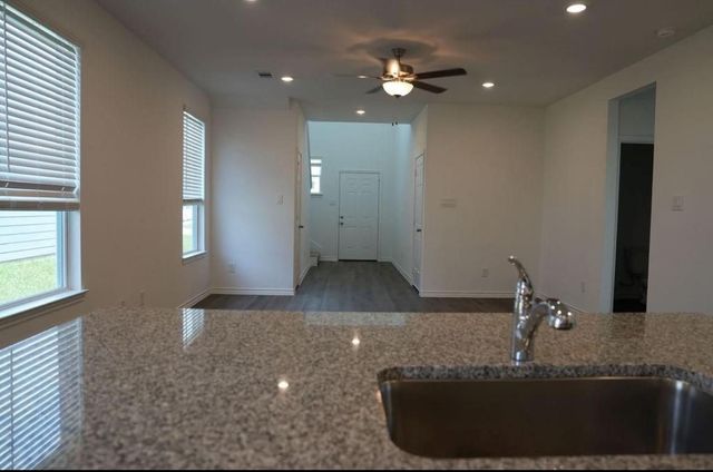 801 Stoney Point Lane, Dayton, TX 77535