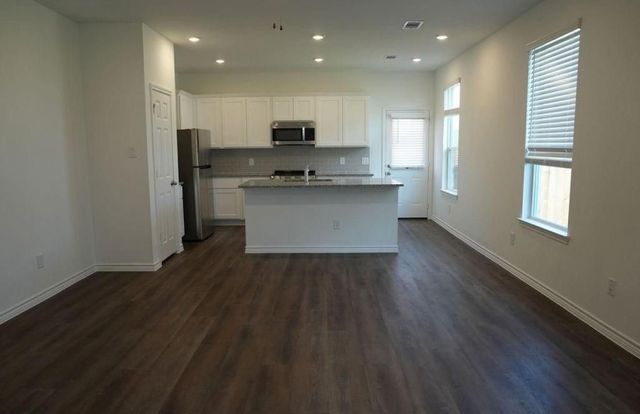 801 Stoney Point Lane, Dayton, TX 77535