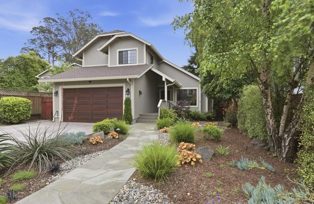 354 Vallejo Street, El Granada, CA 94018