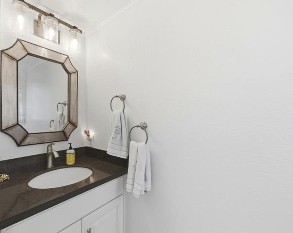 354 Vallejo Street, El Granada, CA 94018