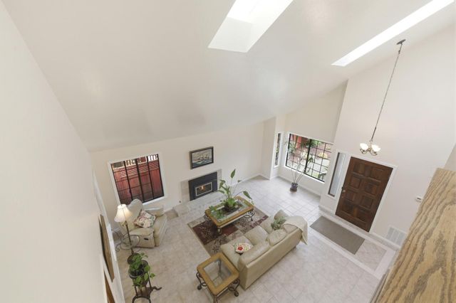 354 Vallejo Street, El Granada, CA 94018