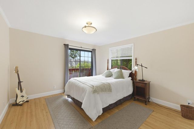 354 Vallejo Street, El Granada, CA 94018