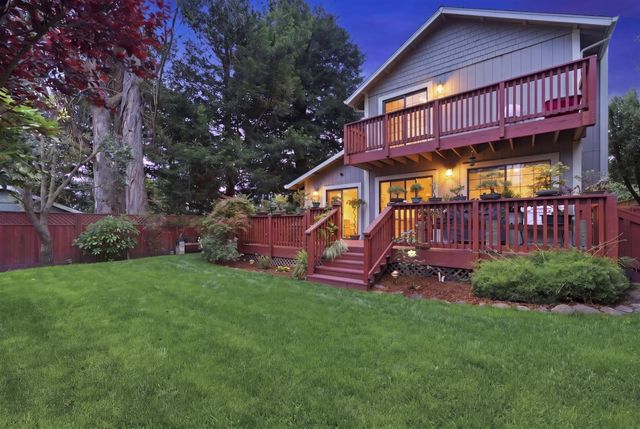 354 Vallejo Street, El Granada, CA 94018