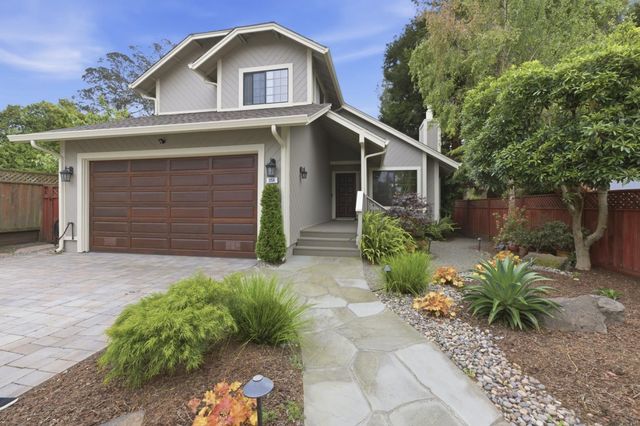 354 Vallejo Street, El Granada, CA 94018