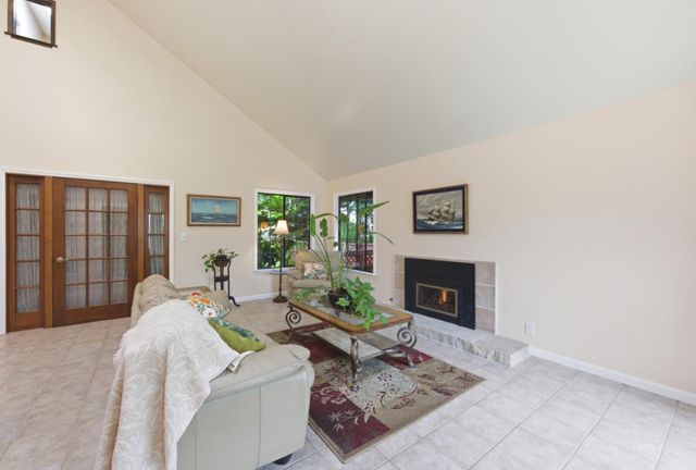 354 Vallejo Street, El Granada, CA 94018