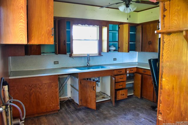 530 Avenue A, New Braunfels, TX 78130