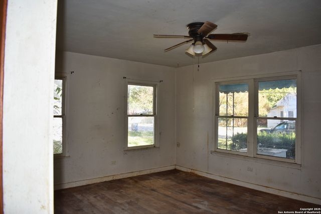 530 Avenue A, New Braunfels, TX 78130