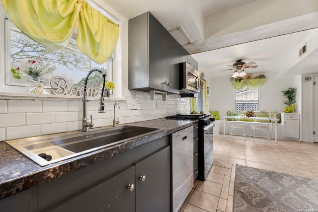 623 Northtrail, San Antonio, TX 78216