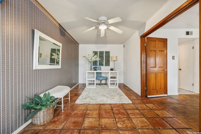 623 Northtrail, San Antonio, TX 78216