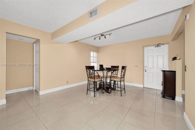 10441 Mahogany Key Cir 101, Miami, FL 33196