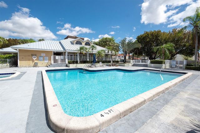 10441 Mahogany Key Cir 101, Miami, FL 33196