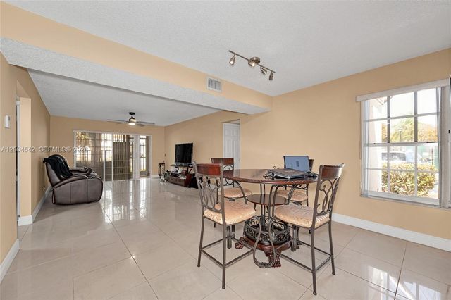10441 Mahogany Key Cir 101, Miami, FL 33196
