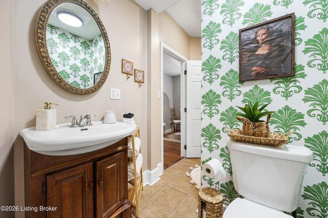 3759 Southern Pkwy, Louisville, KY 40214