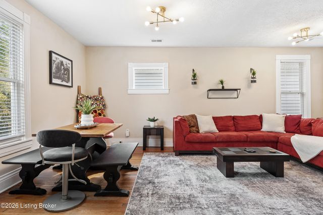 3759 Southern Pkwy, Louisville, KY 40214