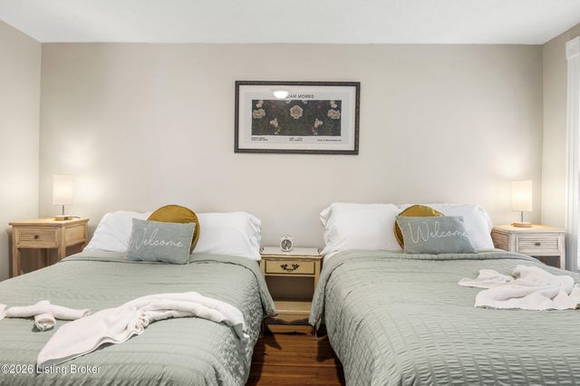 3759 Southern Pkwy, Louisville, KY 40214