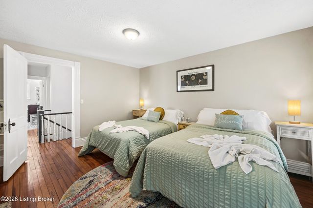 3759 Southern Pkwy, Louisville, KY 40214