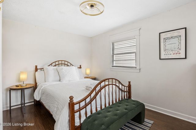 3759 Southern Pkwy, Louisville, KY 40214