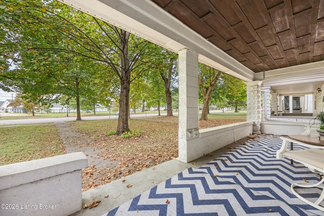 3759 Southern Pkwy, Louisville, KY 40214