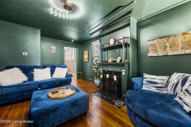 3759 Southern Pkwy, Louisville, KY 40214