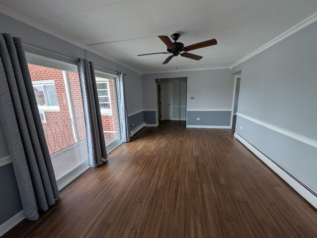 4752 W 101st Street 8B, Oak Lawn, IL 60453