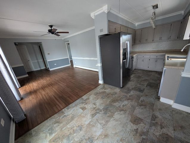 4752 W 101st Street 8B, Oak Lawn, IL 60453