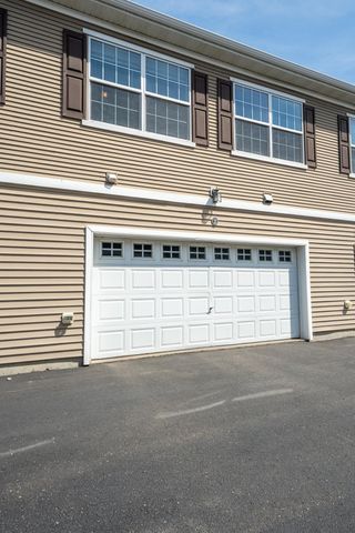 1586 Woodlynn Avenue 2, Maplewood, MN 55109