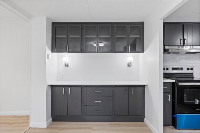 557 Southwest Cutoff 35, Worcester, MA 01607